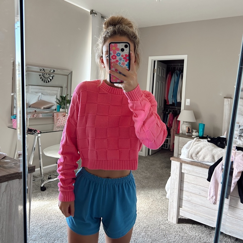 pink sweater🎀🎀
